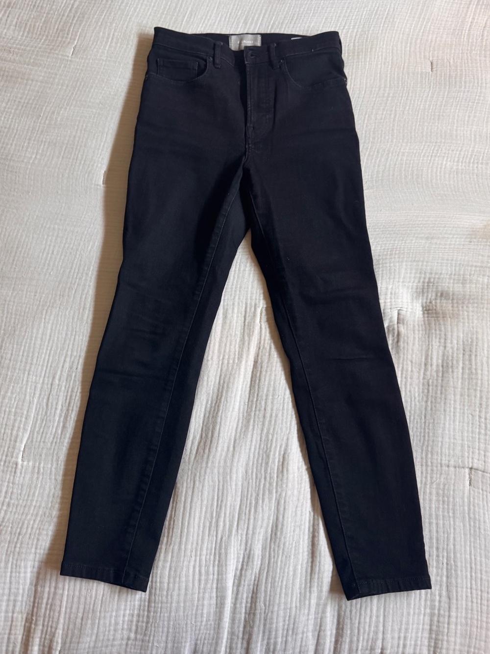Everlane high rise black ankle jean 28 good condition stretch